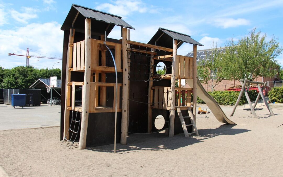 STRANDKVARN SKOLA